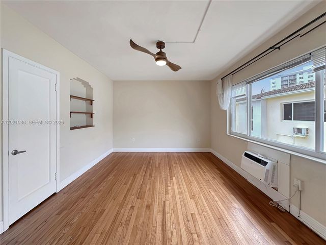 965 Bay Dr 4, Miami Beach, FL 33141