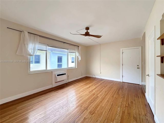 965 Bay Dr 4, Miami Beach, FL 33141