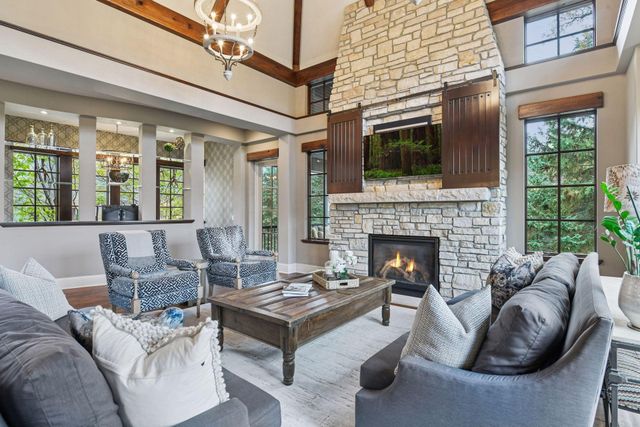 425 Carpenters Point, Wayzata, MN 55391