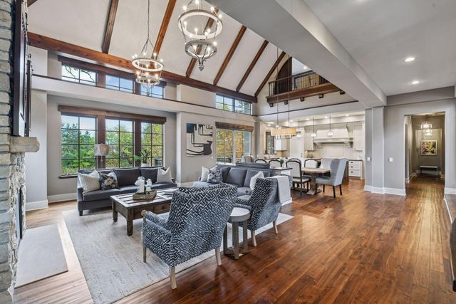 425 Carpenters Point, Wayzata, MN 55391
