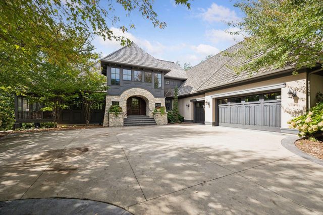 425 Carpenters Point, Wayzata, MN 55391