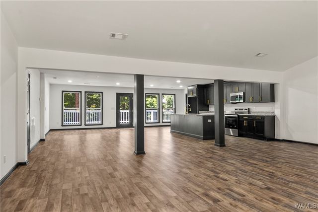 4165 E Lake, Tuscaloosa, AL 35405