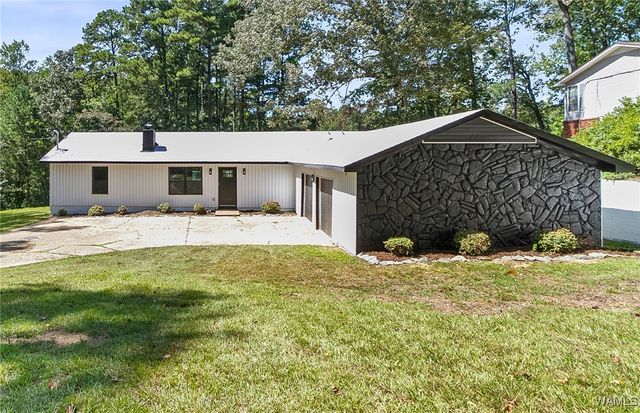 4165 E Lake, Tuscaloosa, AL 35405