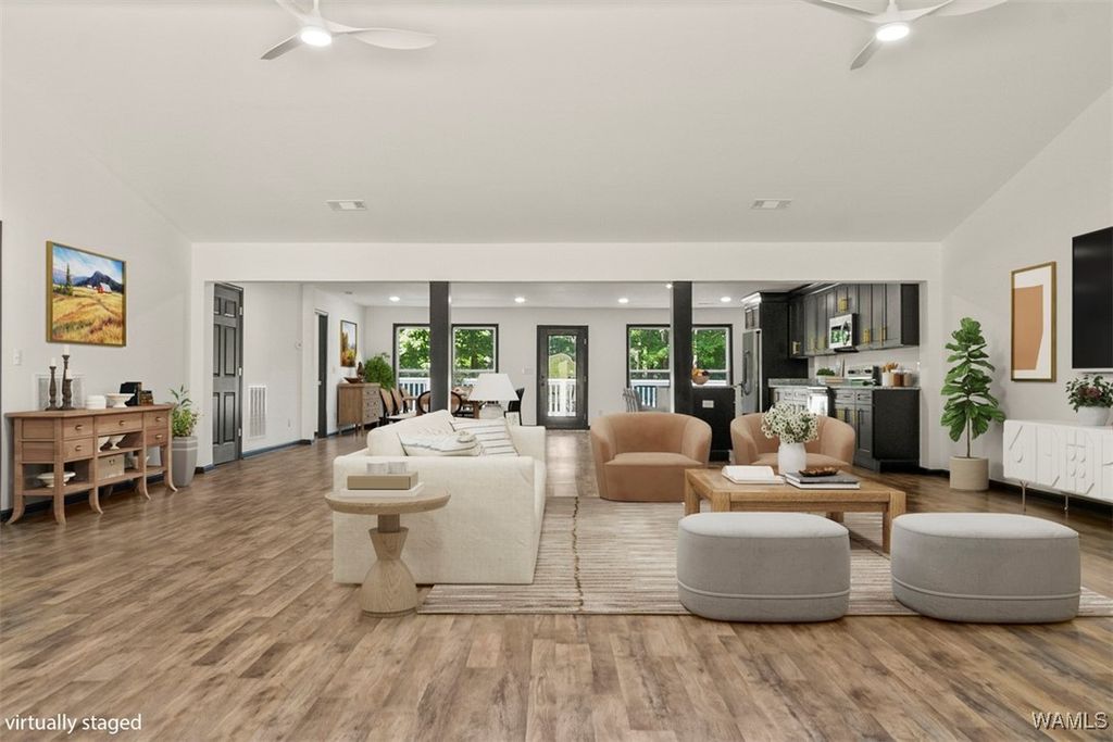 4165 E Lake, Tuscaloosa, AL 35405