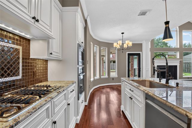 11810 Rue Beaujon Court, Tomball, TX 77377