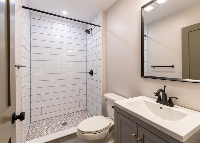 206 L Street 2, Boston, MA 02127