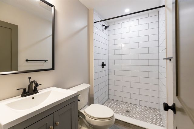 206 L Street 2, Boston, MA 02127