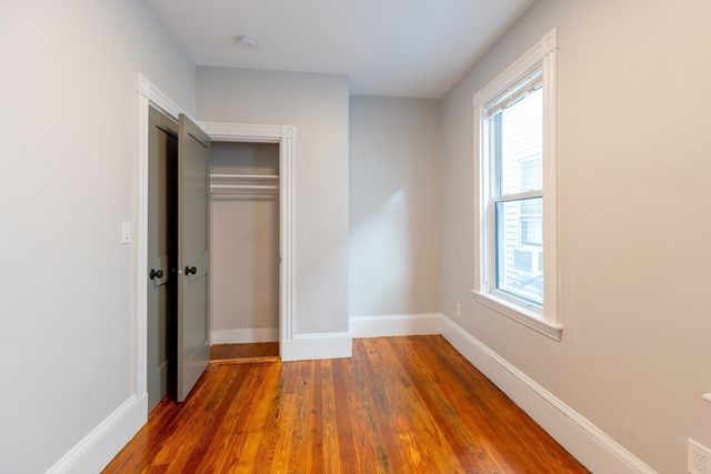 206 L Street 2, Boston, MA 02127