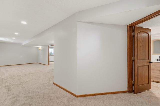 706 Filmore Avenue SE, Bondurant, IA 50035