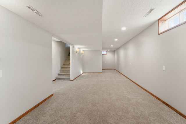 706 Filmore Avenue SE, Bondurant, IA 50035