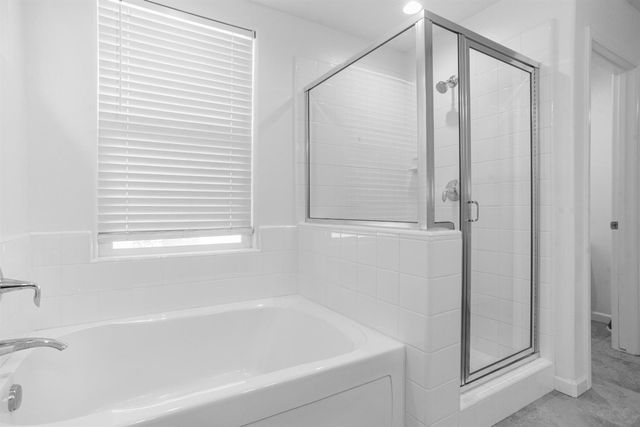 6330 E Creek View Lane, Fresno, CA 93727