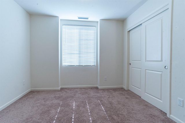 6330 E Creek View Lane, Fresno, CA 93727