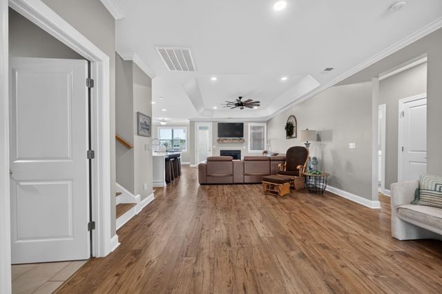 137 Riley Farms Ct, Summerville, SC 29486