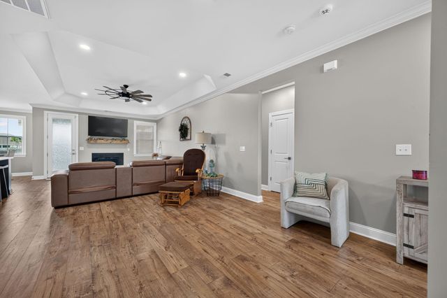 137 Riley Farms Ct, Summerville, SC 29486