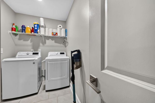 137 Riley Farms Ct, Summerville, SC 29486