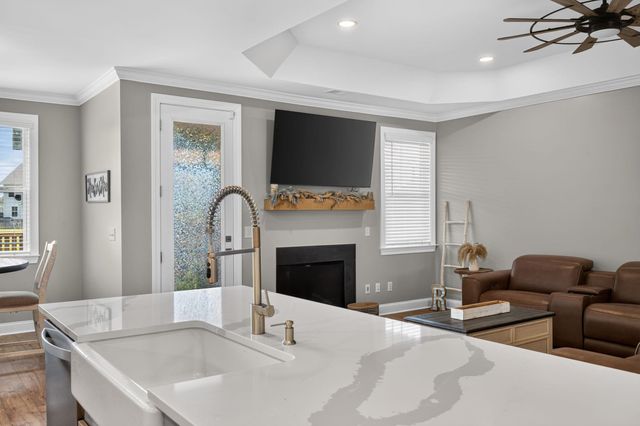 137 Riley Farms Ct, Summerville, SC 29486