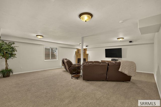 6248 S Foxrun Drive, Idaho Falls, ID 83402