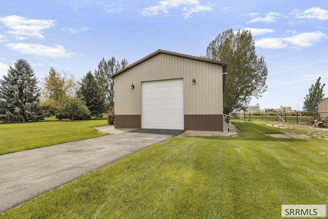 6248 S Foxrun Drive, Idaho Falls, ID 83402