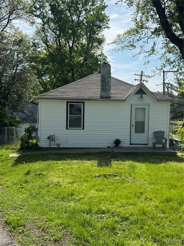 223 Fairview Lane, Ferguson, MO 63135