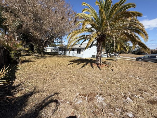 2092 SE Talwood Lane, Port St. Lucie, Port St Lucie, FL 34952