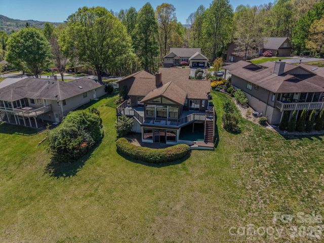 3104 Cove Loop Road, Hendersonville, NC 28739