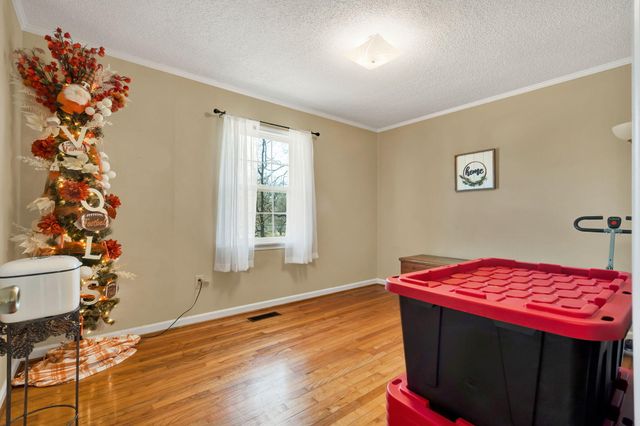 2036 Broomfield Road SE, Cleveland, TN 37323