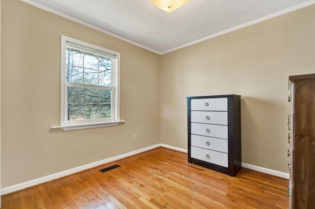 2036 Broomfield Road SE, Cleveland, TN 37323