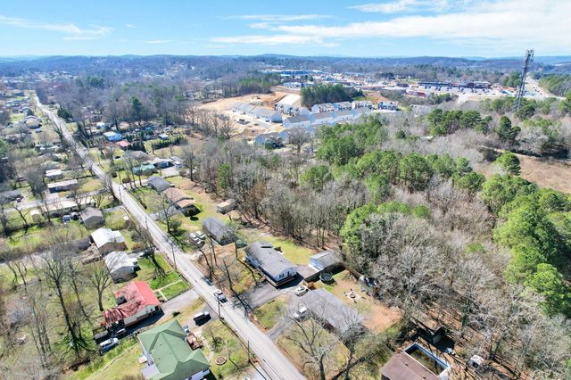 2036 Broomfield Road SE, Cleveland, TN 37323