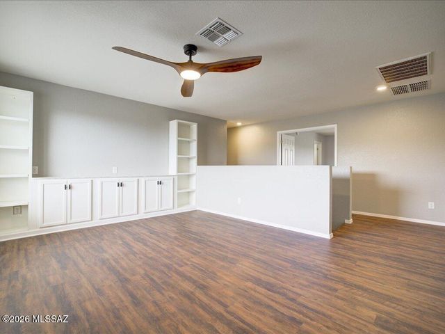 10576 S Sunshower Way, Vail, AZ 85641