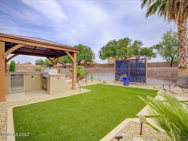 10576 S Sunshower Way, Vail, AZ 85641