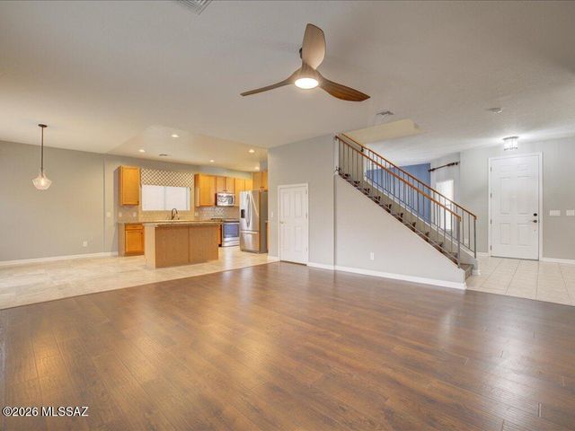 10576 S Sunshower Way, Vail, AZ 85641