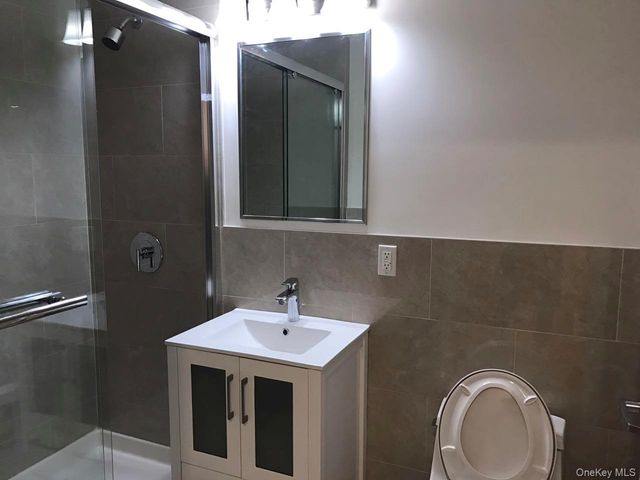 135-17 Northern Boulevard 5D, Flushing, NY 11354