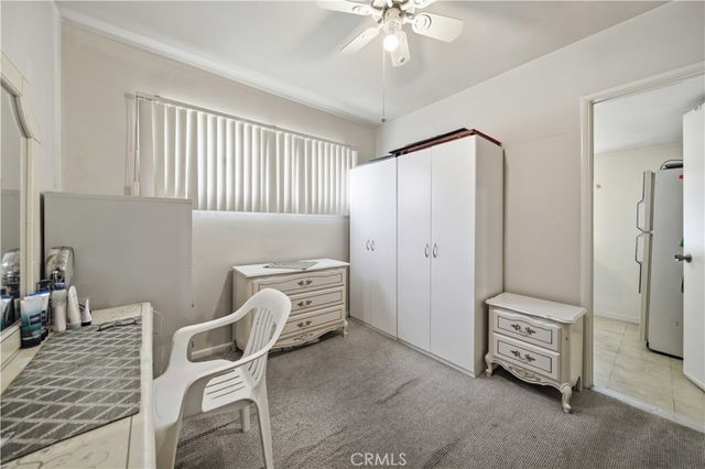 6853 Vanalden Avenue, Reseda, CA 91335
