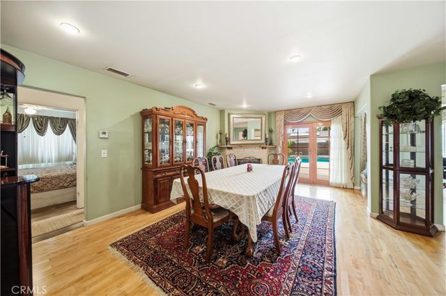 6853 Vanalden Avenue, Reseda, CA 91335