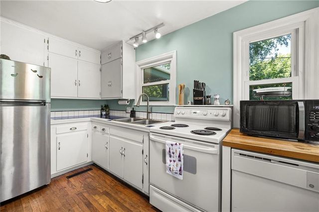 614 NE Woodlawn Street, Kansas City, MO 64116