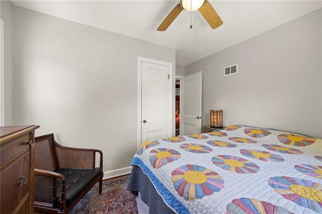614 NE Woodlawn Street, Kansas City, MO 64116