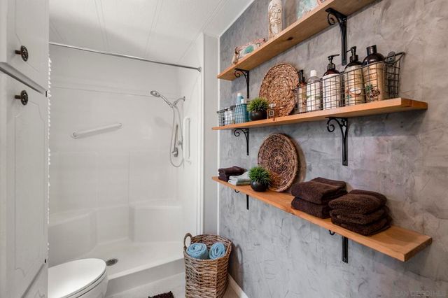 1401 W El Norte Pkwy SPC 309, San Marcos, CA 92069