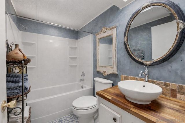 1401 W El Norte Pkwy SPC 309, San Marcos, CA 92069