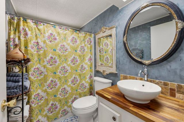 1401 W El Norte Pkwy SPC 309, San Marcos, CA 92069