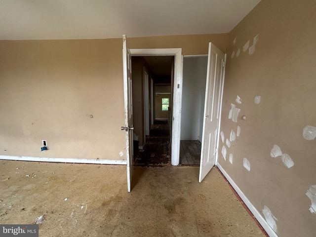111 BELMONT ST, Burlington, NJ 08016