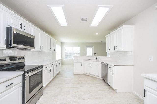 4810 Arbor Court, Rosenberg, TX 77471