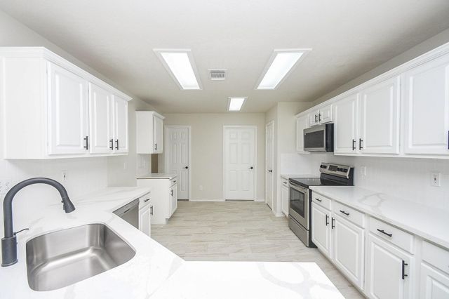 4810 Arbor Court, Rosenberg, TX 77471