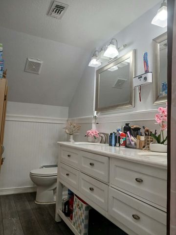 1111 Hickory Street, Irving, TX 75060