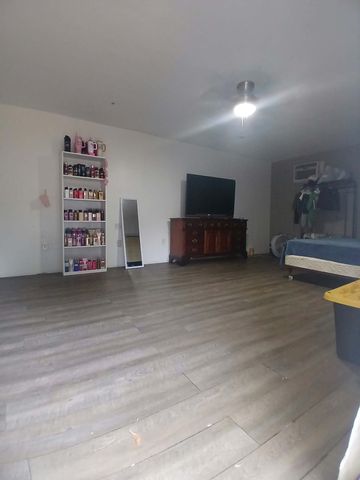 1111 Hickory Street, Irving, TX 75060