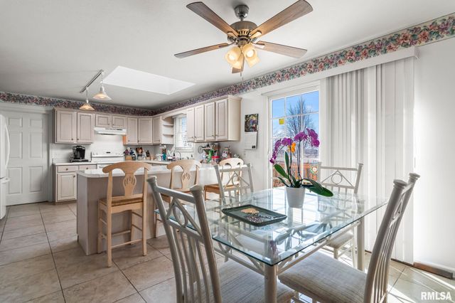 3504 Ginger Creek Drive, Springfield, IL 62711