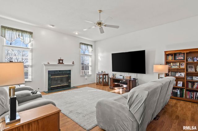 3504 Ginger Creek Drive, Springfield, IL 62711