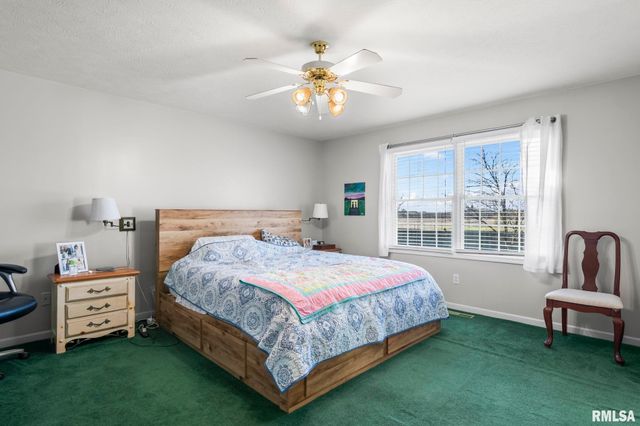 3504 Ginger Creek Drive, Springfield, IL 62711