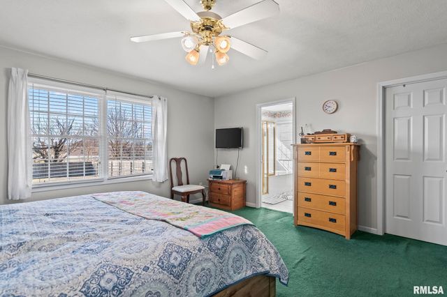 3504 Ginger Creek Drive, Springfield, IL 62711