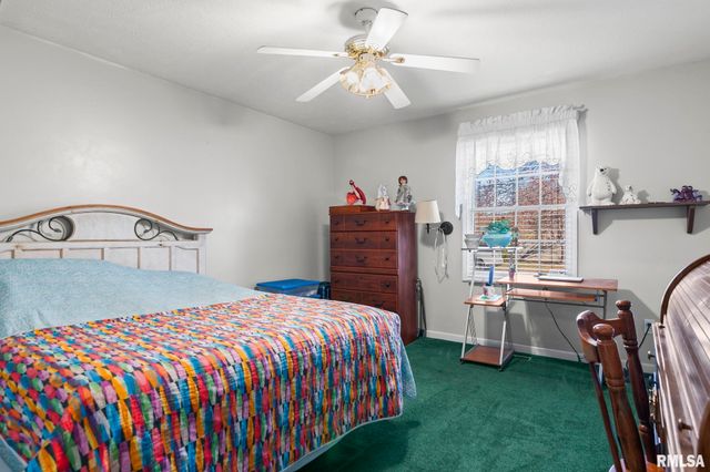 3504 Ginger Creek Drive, Springfield, IL 62711