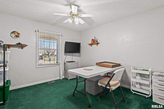 3504 Ginger Creek Drive, Springfield, IL 62711